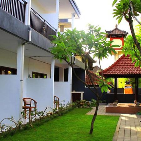 U House Seminyak Otel Kerobokan Dış mekan fotoğraf