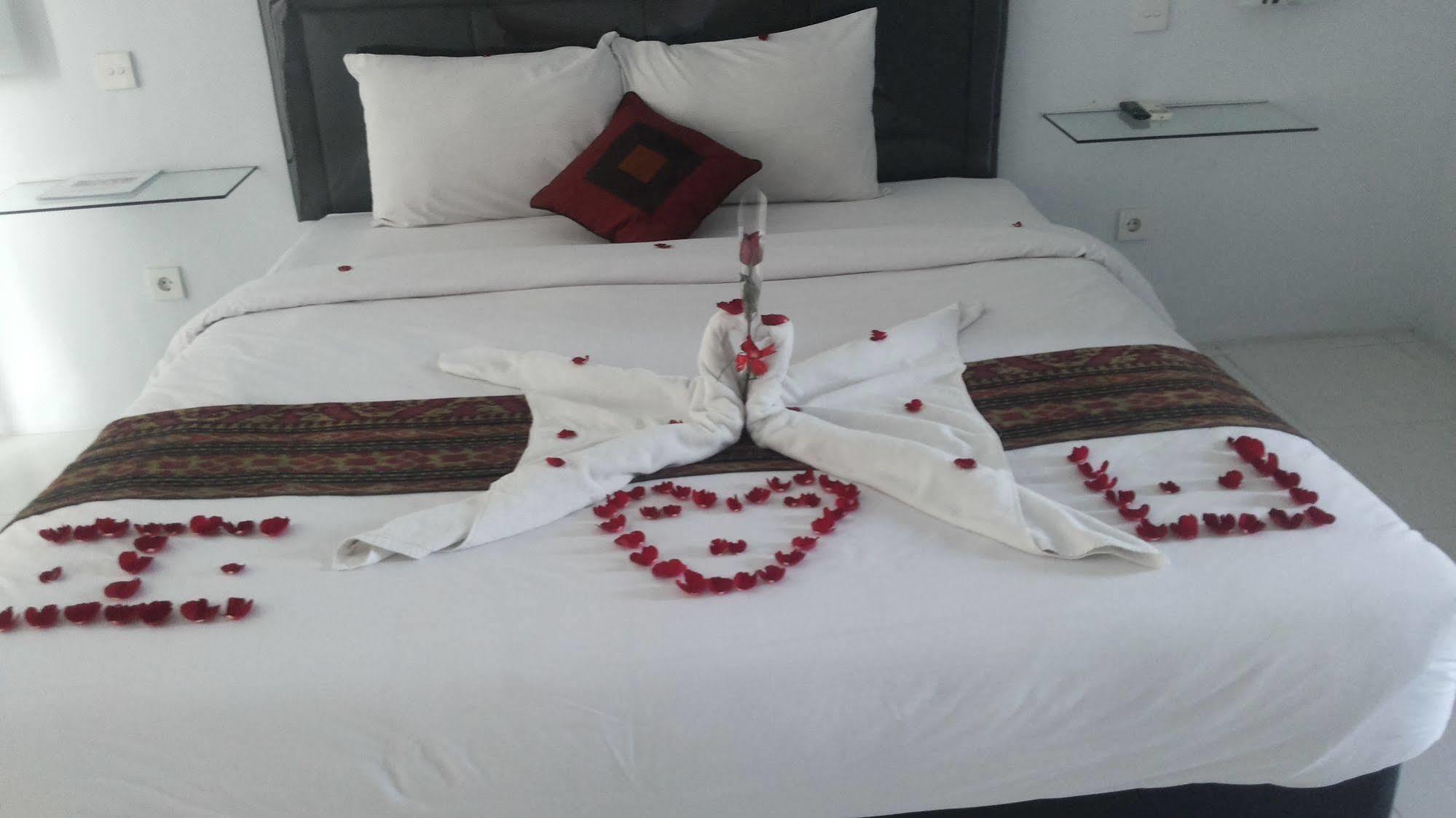 U House Seminyak Otel Kerobokan Dış mekan fotoğraf