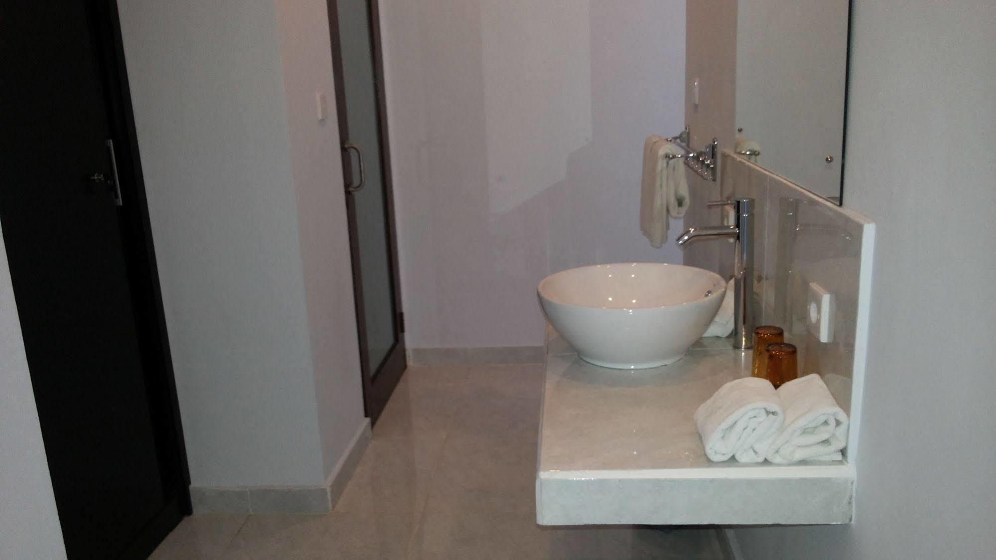 U House Seminyak Otel Kerobokan Dış mekan fotoğraf