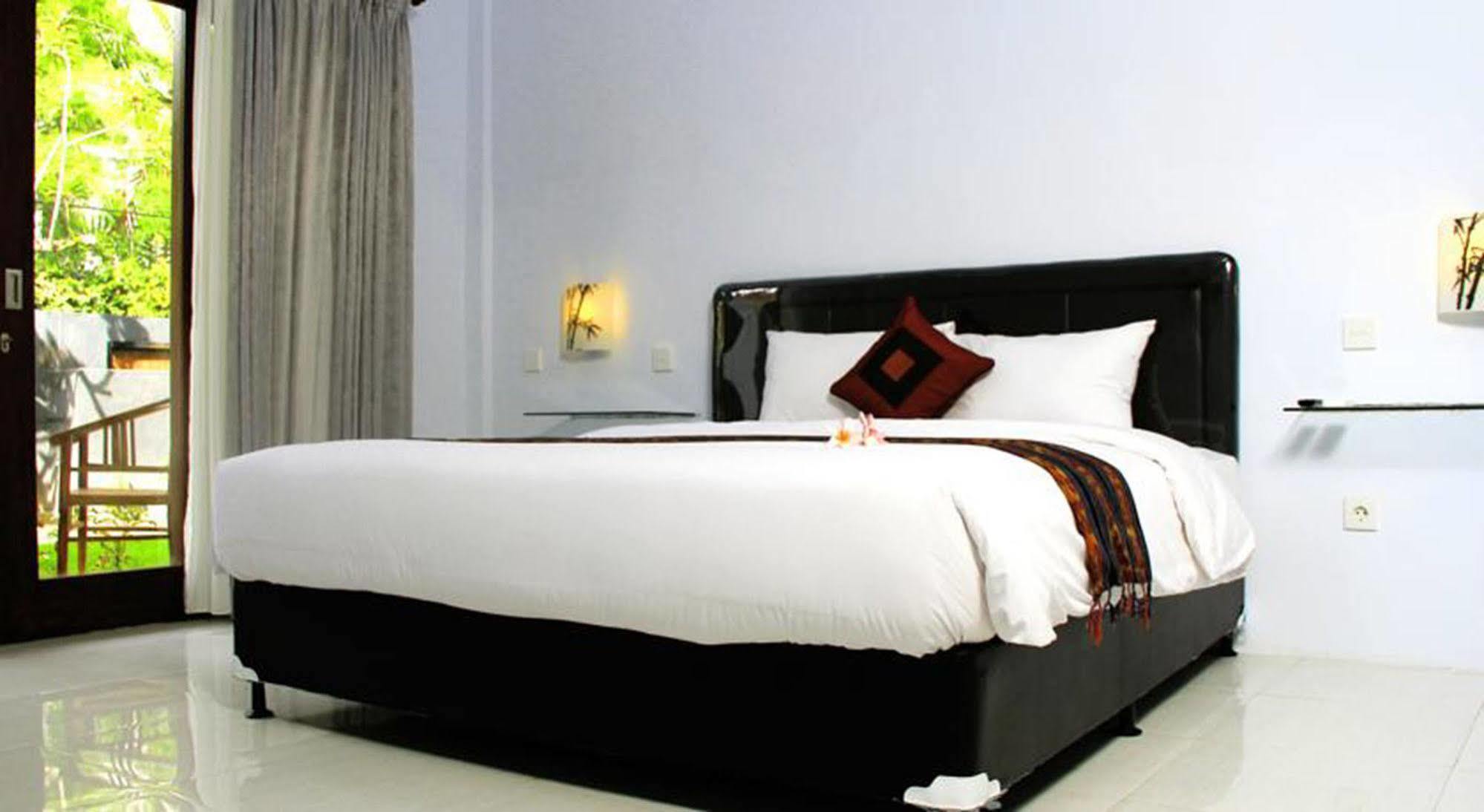 U House Seminyak Otel Kerobokan Dış mekan fotoğraf