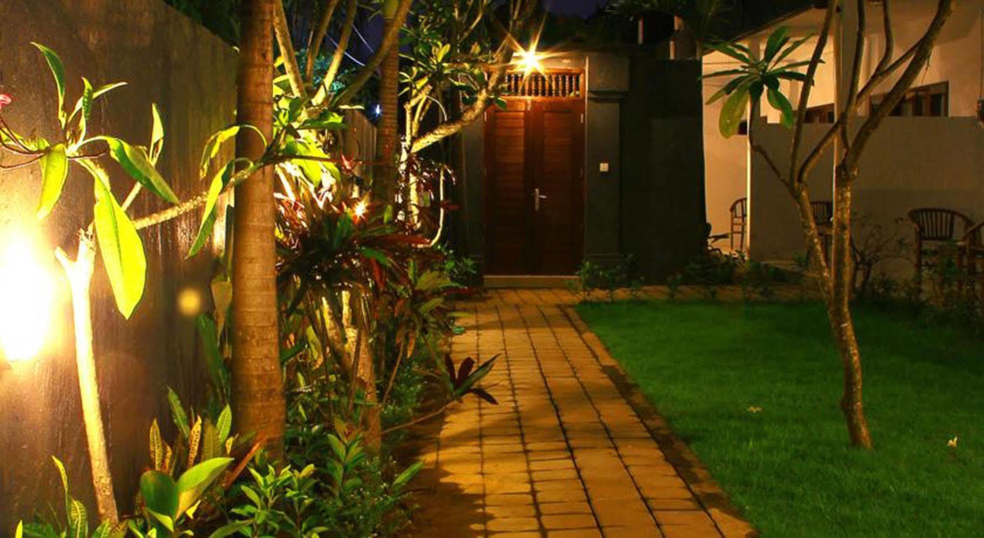 U House Seminyak Otel Kerobokan Dış mekan fotoğraf