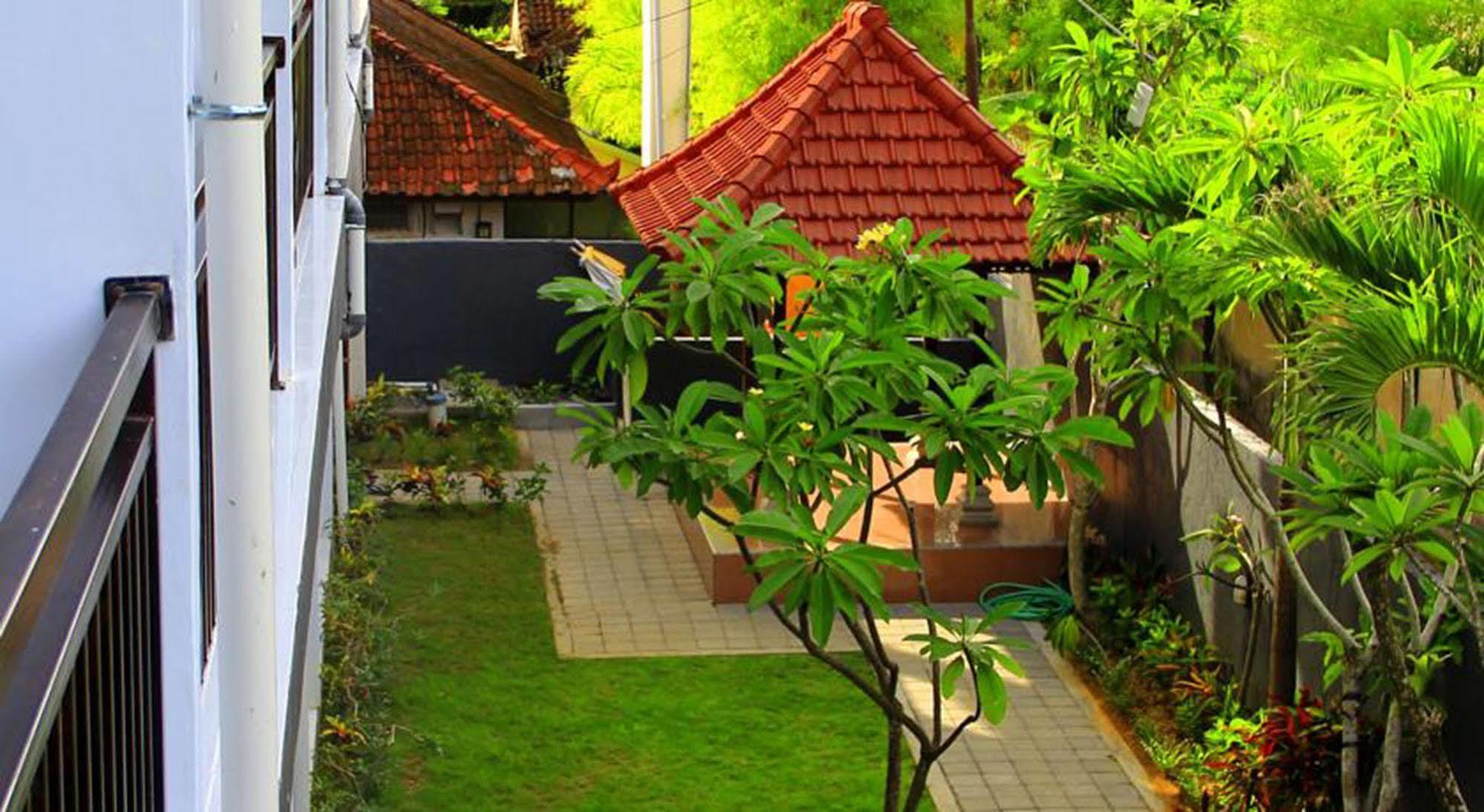 U House Seminyak Otel Kerobokan Dış mekan fotoğraf
